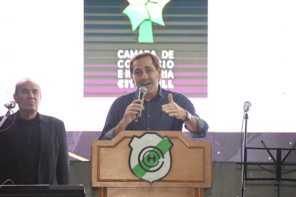 En el aniversario de la Federación de Instituciones, Garro aseguró que "debemos llegar a cada vecino para que se sienta contenido"