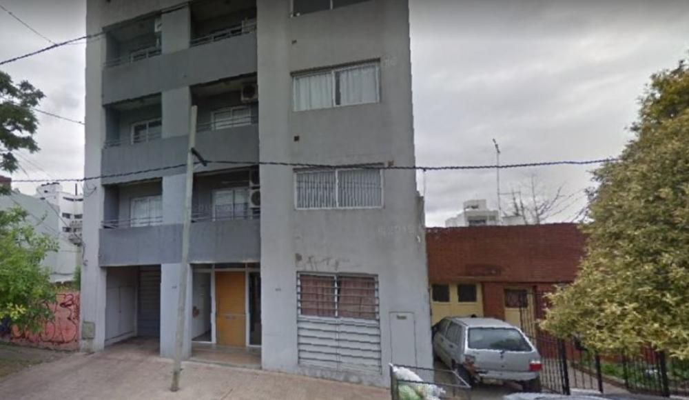 Una joven de 22 años murió durante una fiesta en un departamento de La Plata