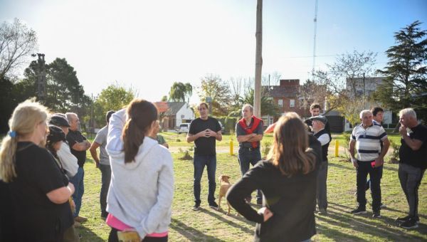 Garro recorrió Arana y anunció el inicio del Plan de iluminación LED en dos corredores estratégicos