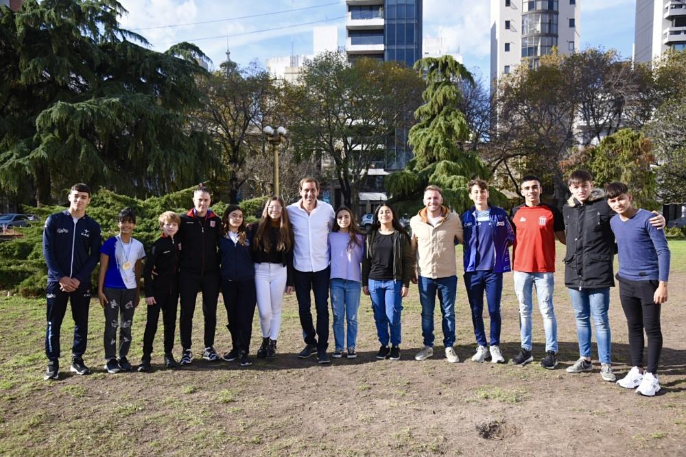 El Municipio entregó subsidios a deportistas amateurs