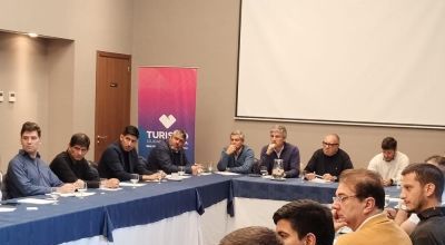Reunión del Municipio y el sector turístico: La Plata se prepara para el tramo decisivo del Mundial