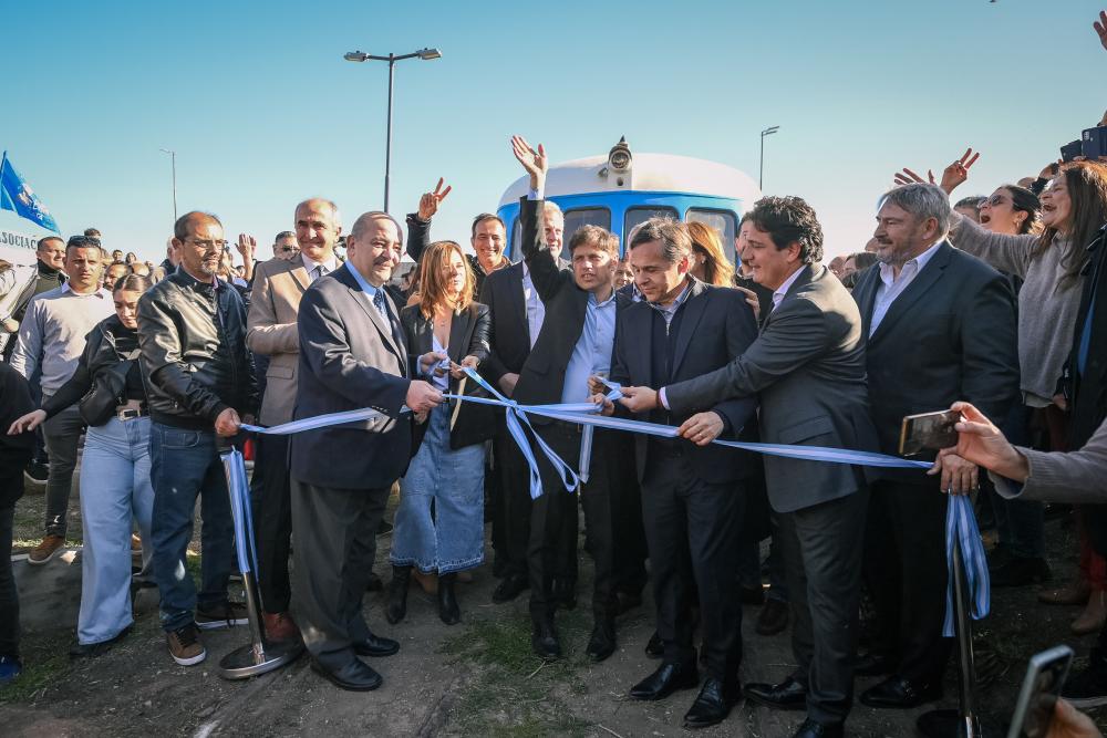 Kicillof inauguró el nuevo tramo del Tren Universitario de La Plata