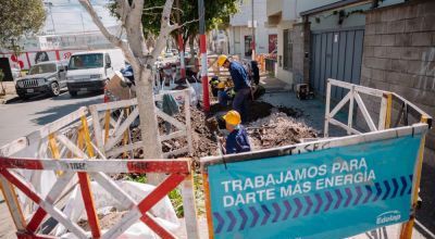 Edelap renueva las redes eléctricas subterráneas que abastecen al barrio La Loma beneficiando a más de 5.800 usuarios