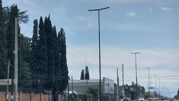 Edelap colocó 1300 columnas de hormigón en puntos estratégicos de su red