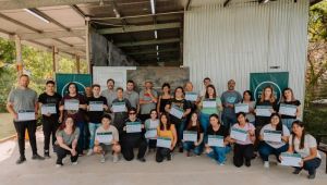 Egresados del Programa de Oficios de Edelap renovaron las instalaciones eléctricas del Club Isleños Unidos de Ensenada
