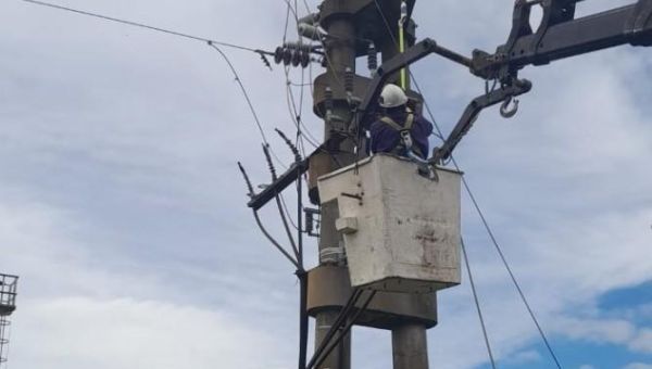 Continúa el operativo de EDELAP por la tormenta