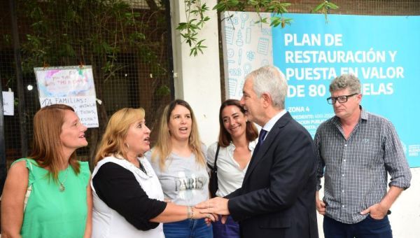 Alak verificó el avance de las obras en dos escuelas de Melchor Romero