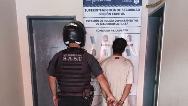 Intentó forzar una moto en La Plata, escapó y fue interceptado en el centro de La Plata