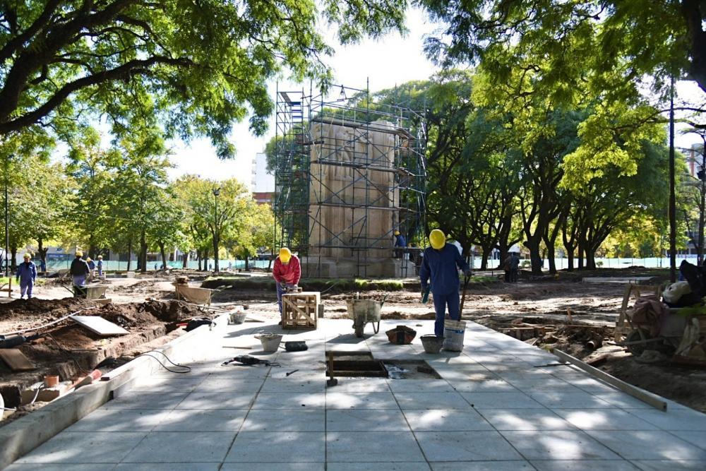 Con un 75% de ejecución, el Municipio avanza en la reconstrucción de Plaza Rocha