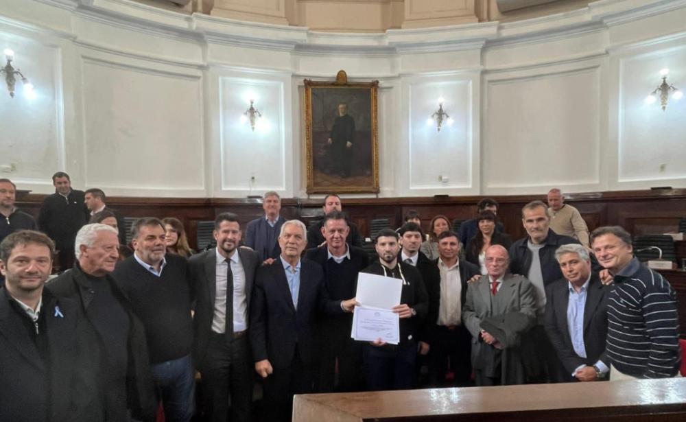El Concejo Deliberante declaró Personalidad Destacada de la ciudad de La Plata al dirigente Oscar Vaudagna
