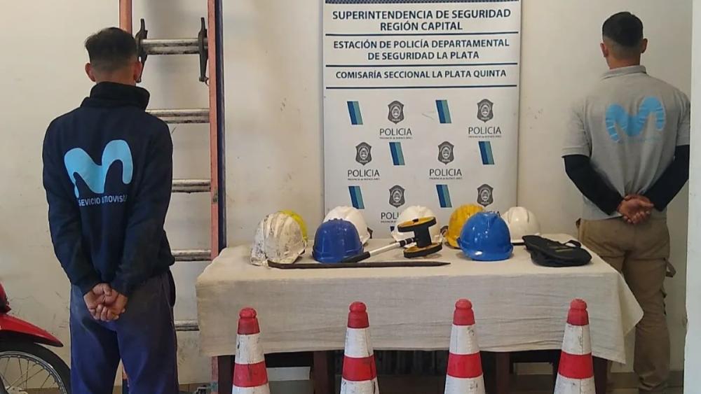 Se hacían pasar por empleados de una compañía de telecomunicaciones para robar cables