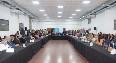 Alak conformó la Junta Comunal de Tolosa y presentó obras y medidas de gobierno para la localidad